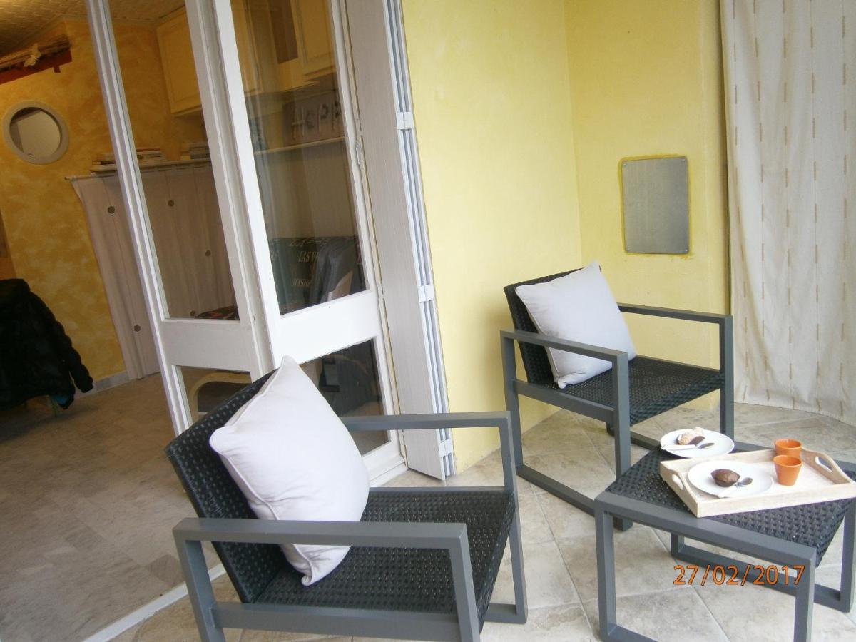 Agreable Studio Avec Cave Et Parking Privatif La Ciotat Exterior photo