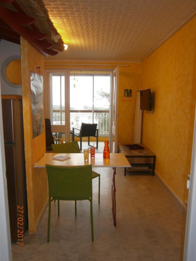 Agreable Studio Avec Cave Et Parking Privatif La Ciotat Exterior photo