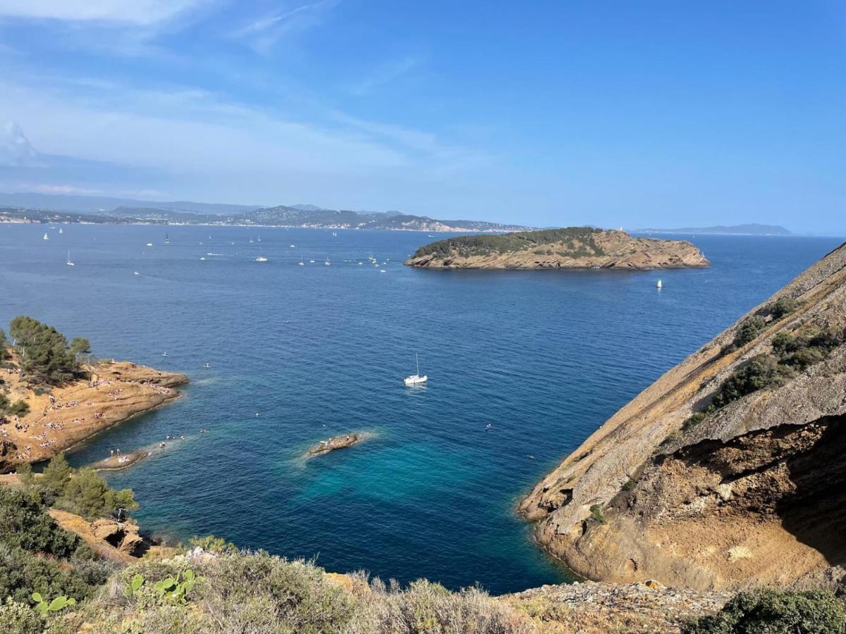 Agreable Studio Avec Cave Et Parking Privatif La Ciotat Exterior photo